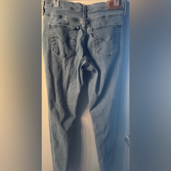 Levi’s High Rise Super Skinny - Picture 2 of 3